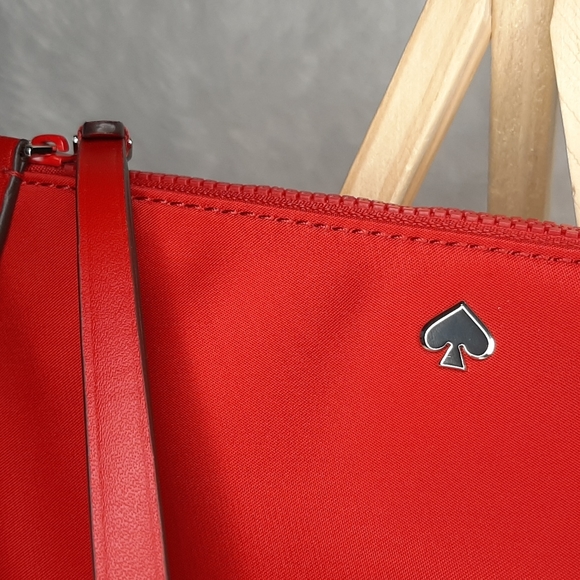 Nylon double zip wristlet - Picture 4 of 5